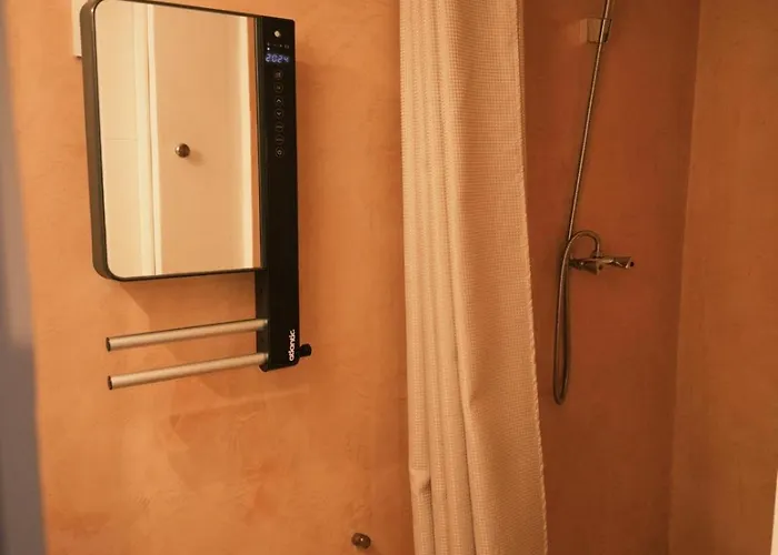 Appartement à 2 Mn A Pied De La Rousse Corse *